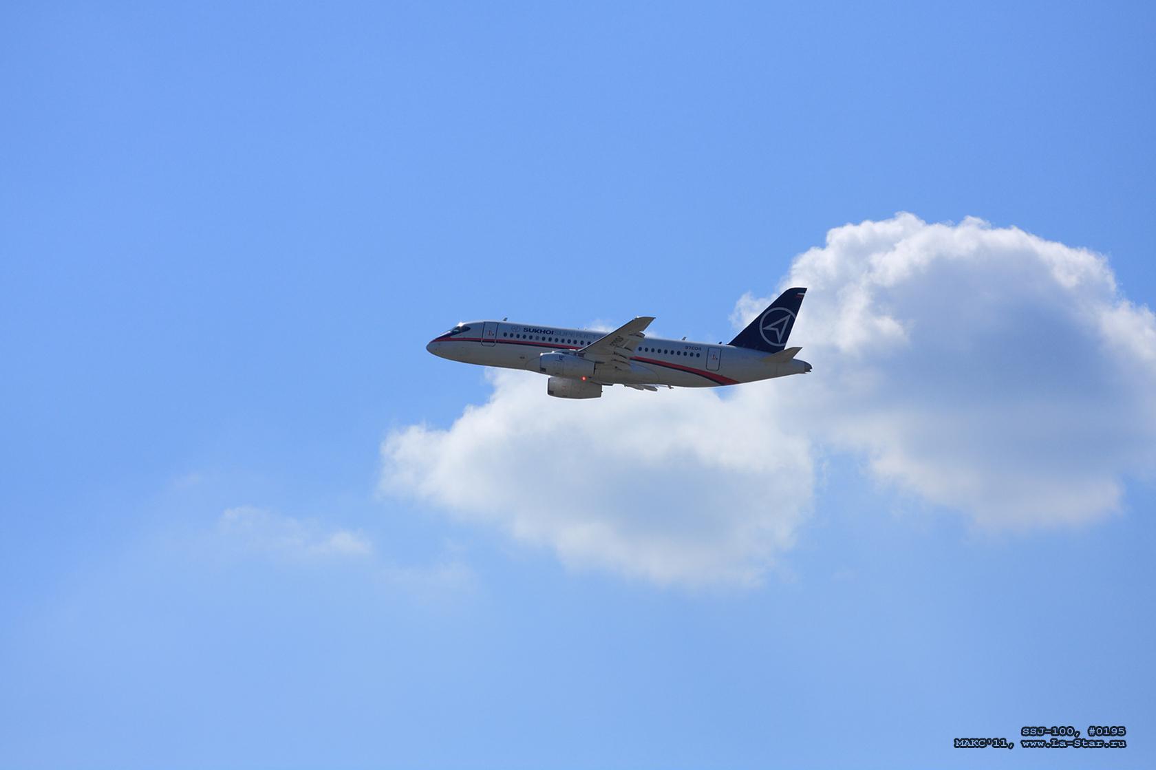 SSJ-100, #0195 :: SSJ-100, #0195