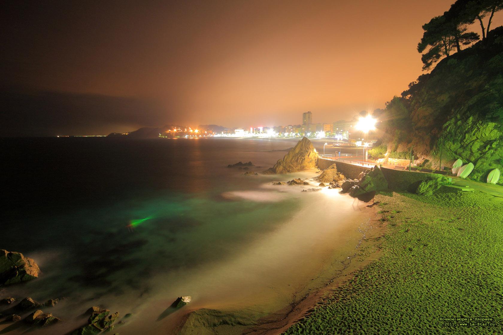 ������ ���� � �������. :: Night sea in Lloret.
